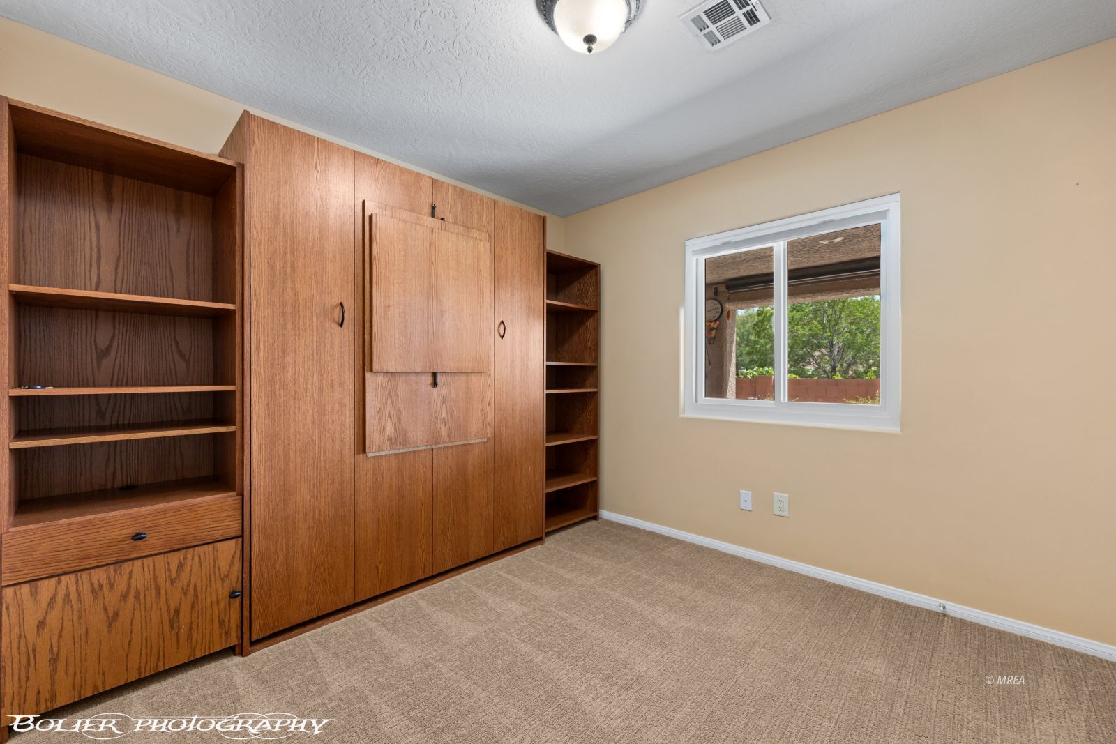 998  Opal St