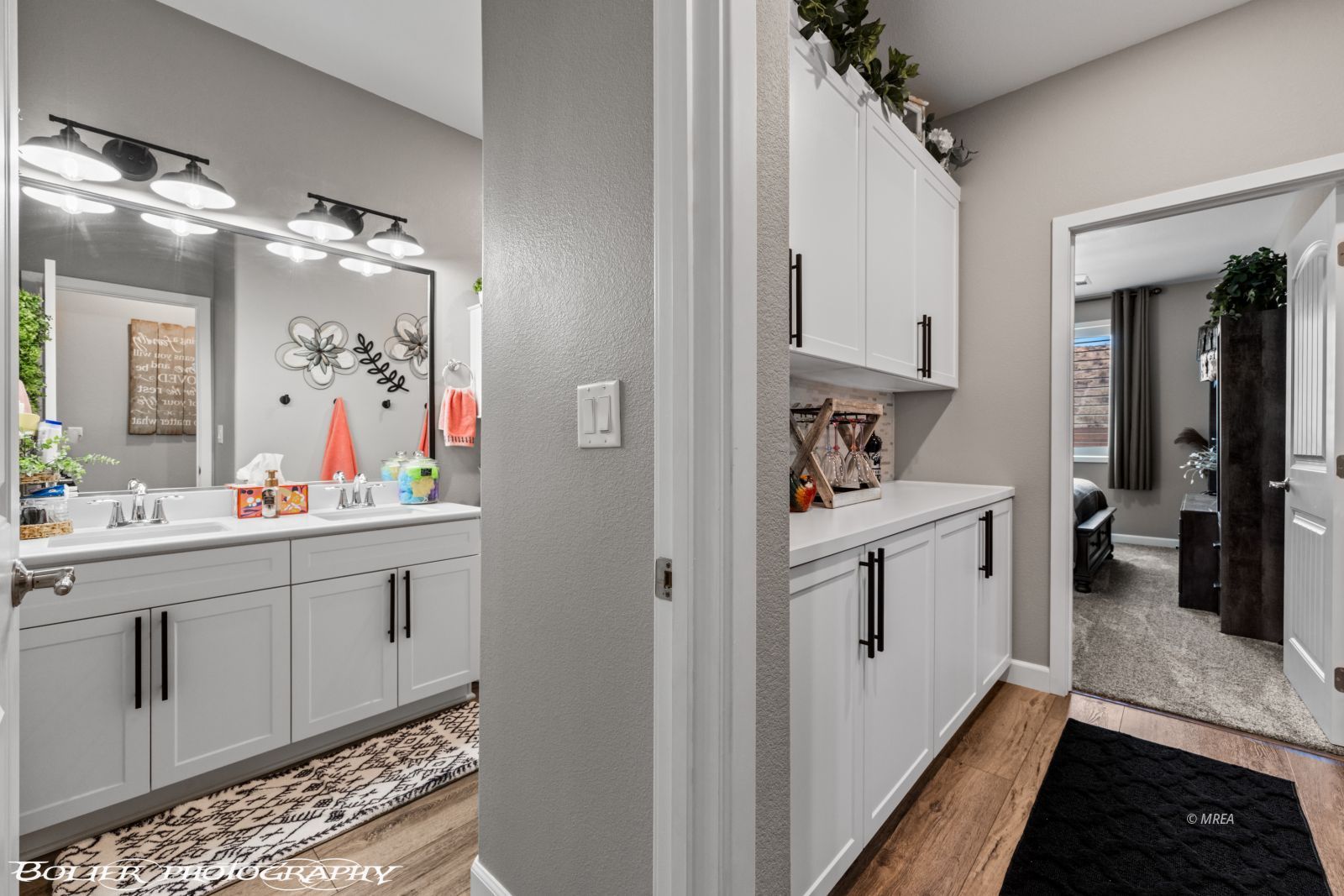 472  Paradise Valley Hts 