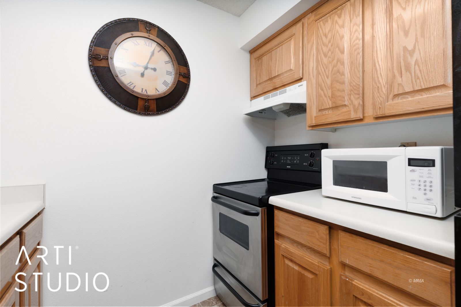 555  Highland Dr #211