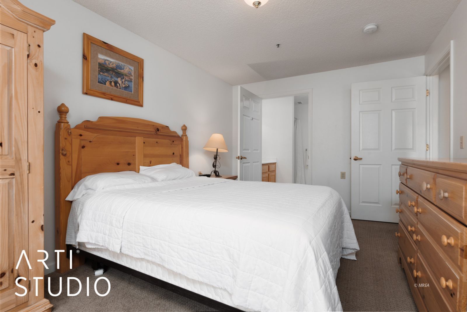 555  Highland Dr #211