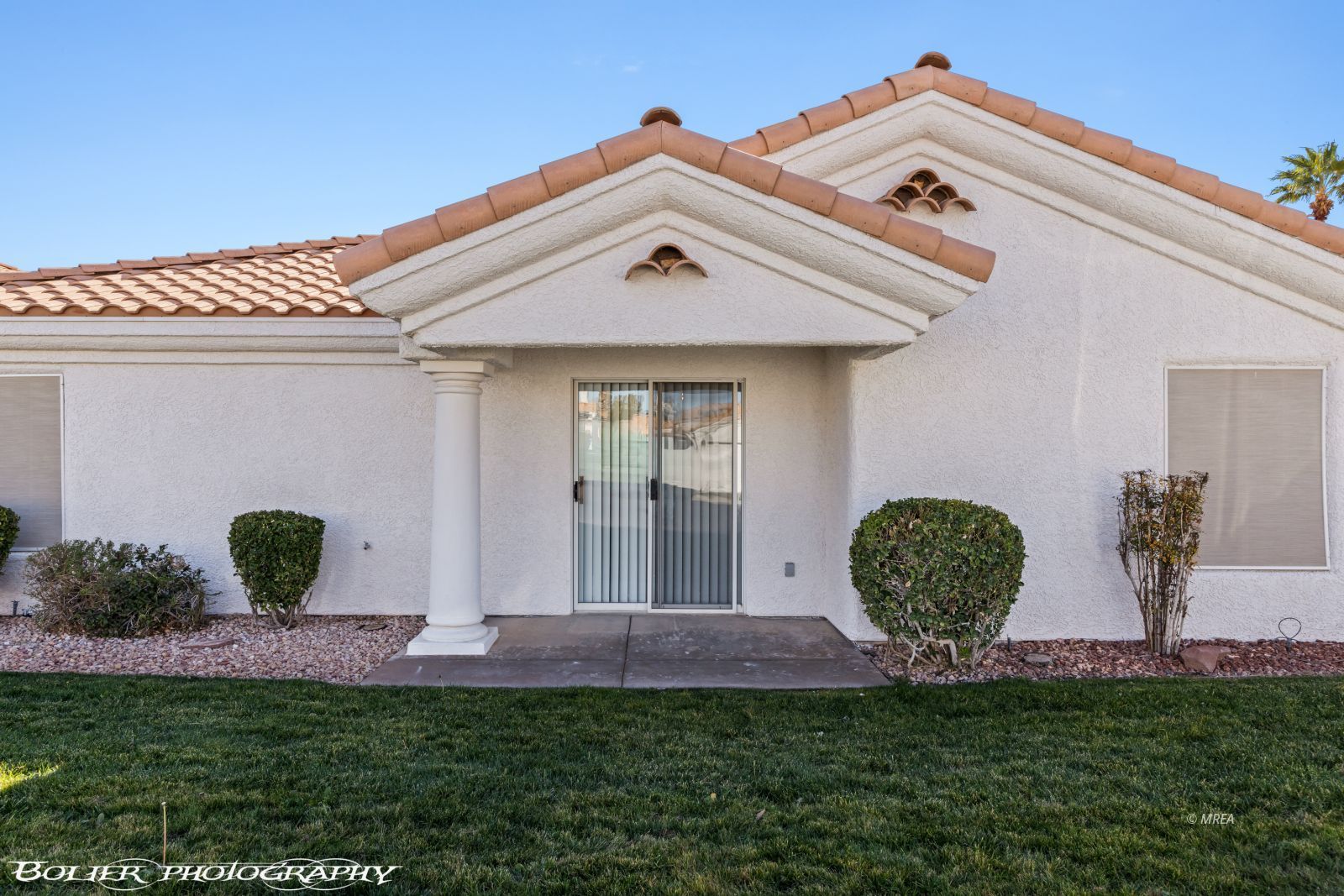 738  Mesa Springs Dr