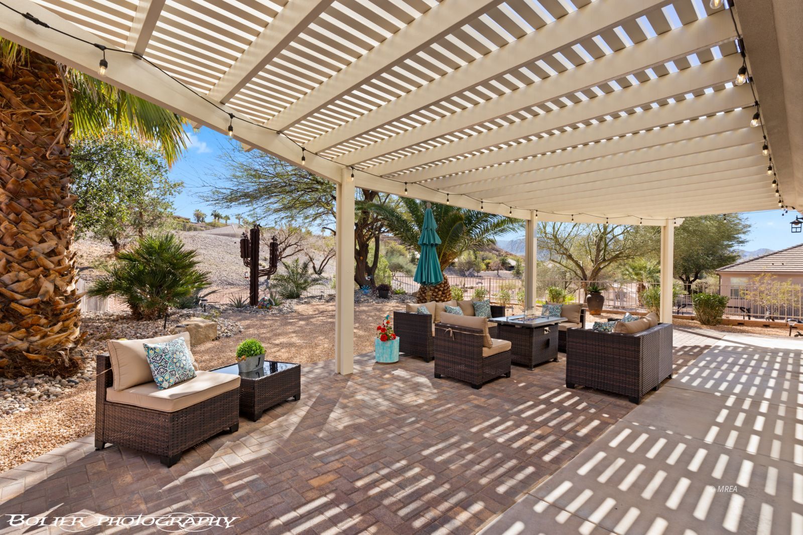 454  Highland View Ct