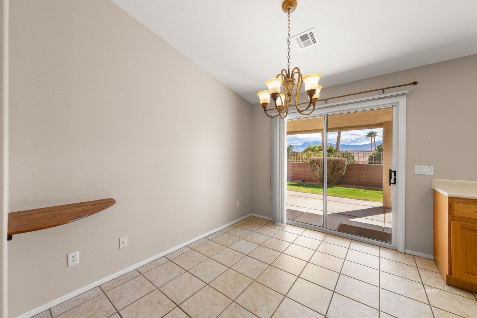 1254  Augusta Hills St