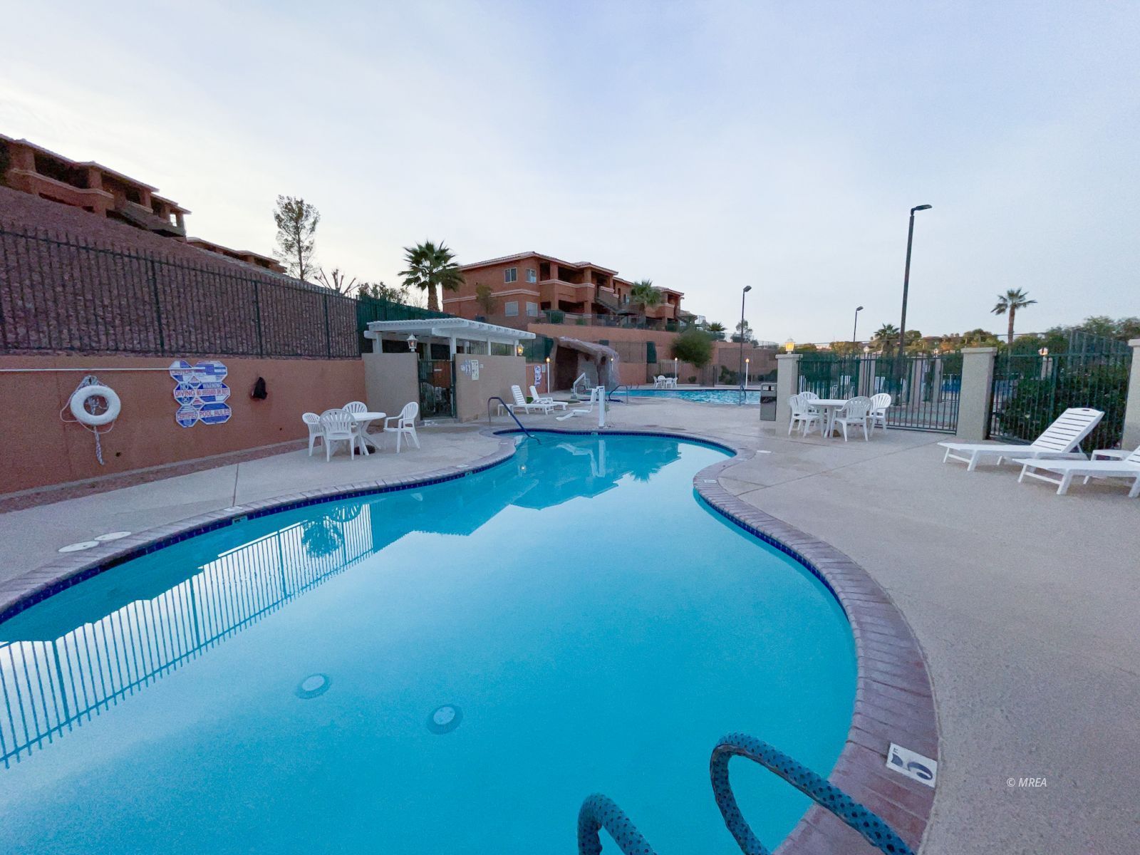 555  Highland Dr #219