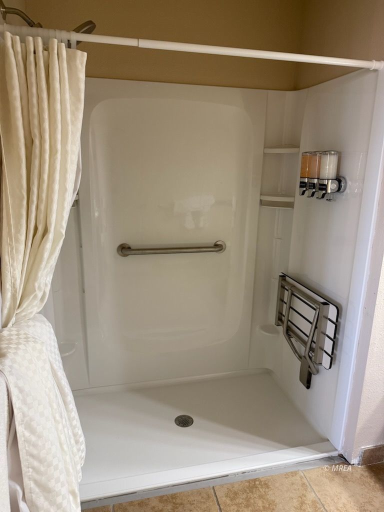 555  Highland Dr #101 