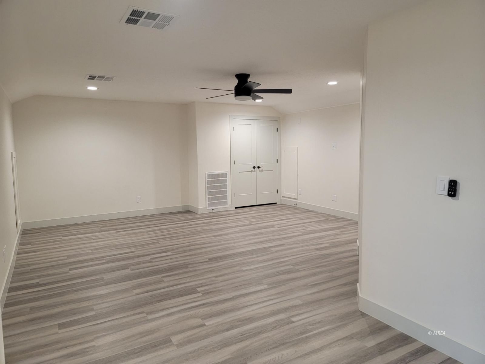 325  Ralston Rd