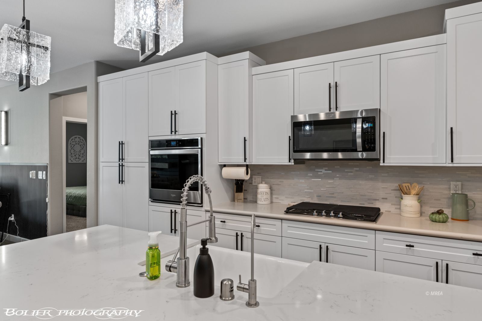 472  Paradise Valley Hts 