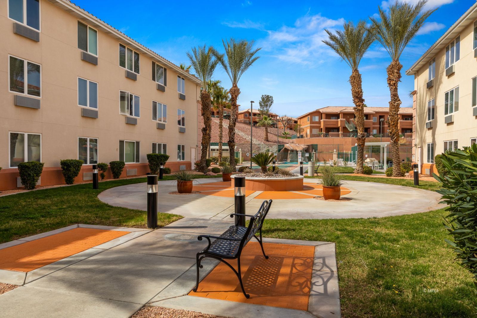 555  Highland Dr #330
