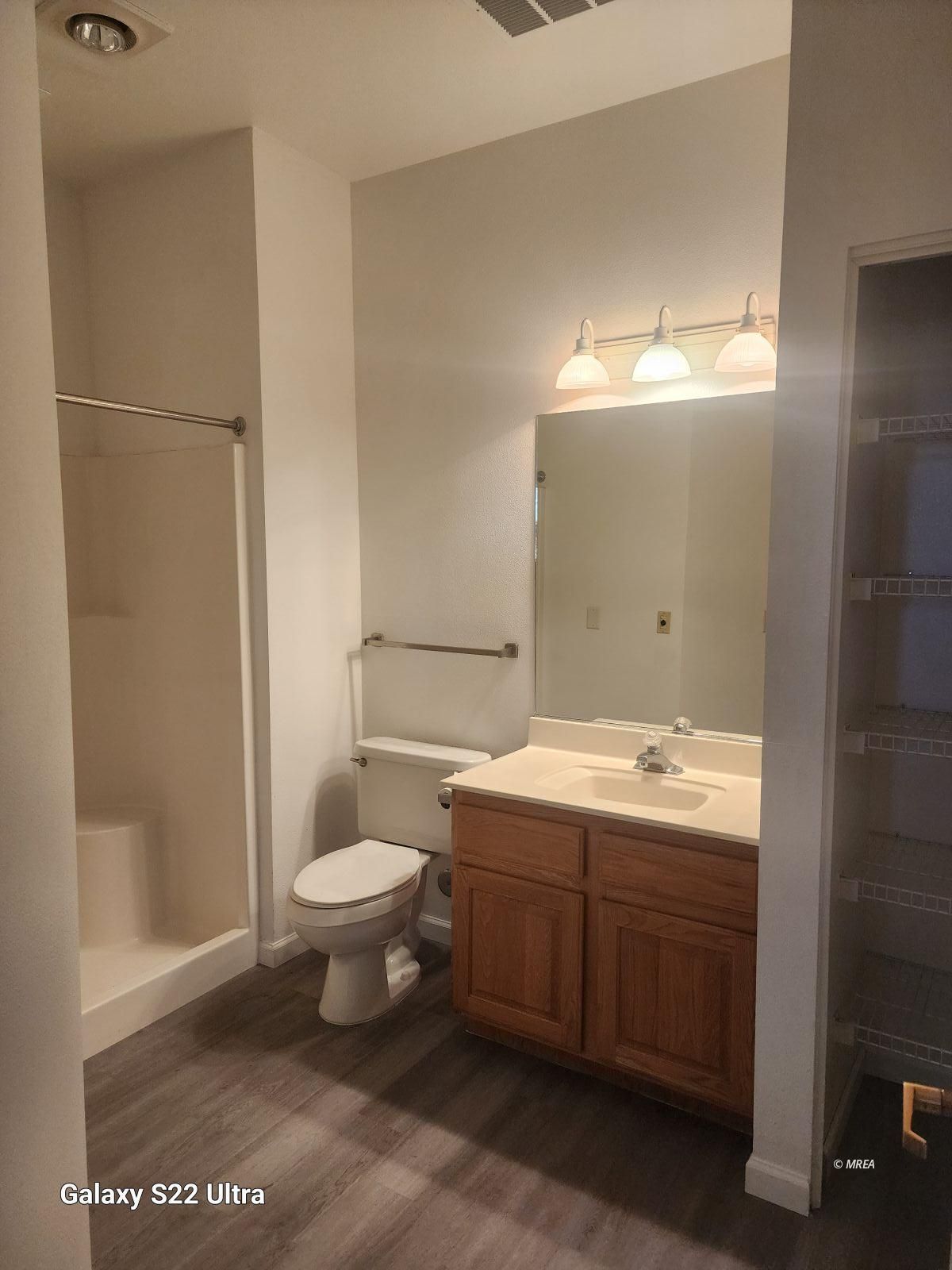 555  Highland Dr #122