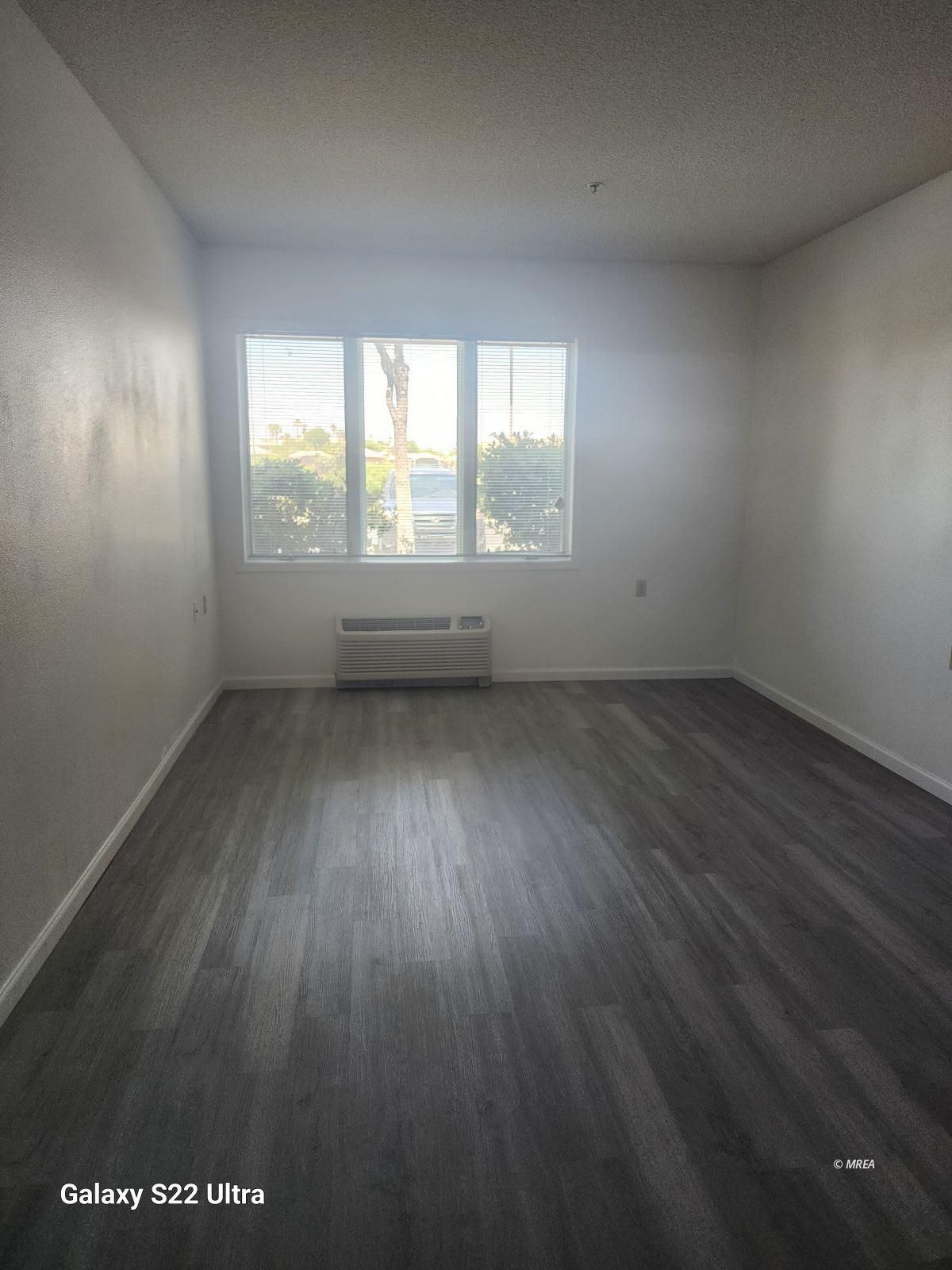 555  Highland Dr #122