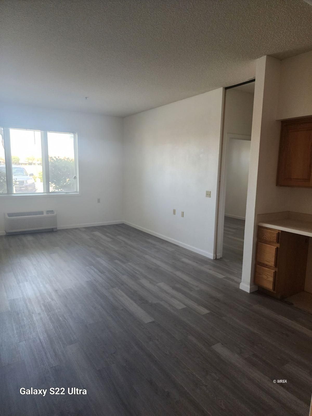 555  Highland Dr #122