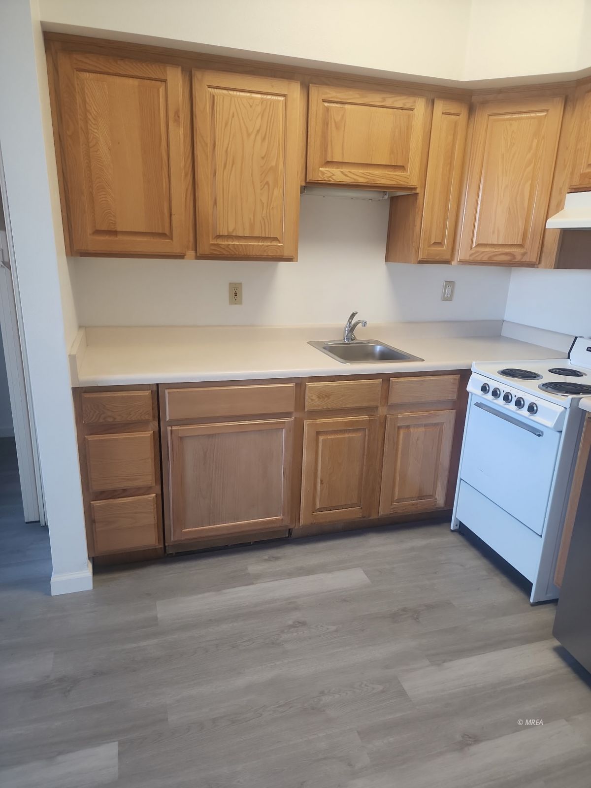 555  Highland Dr #122