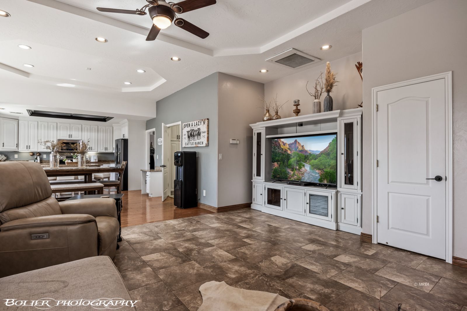442  Valley View Cir