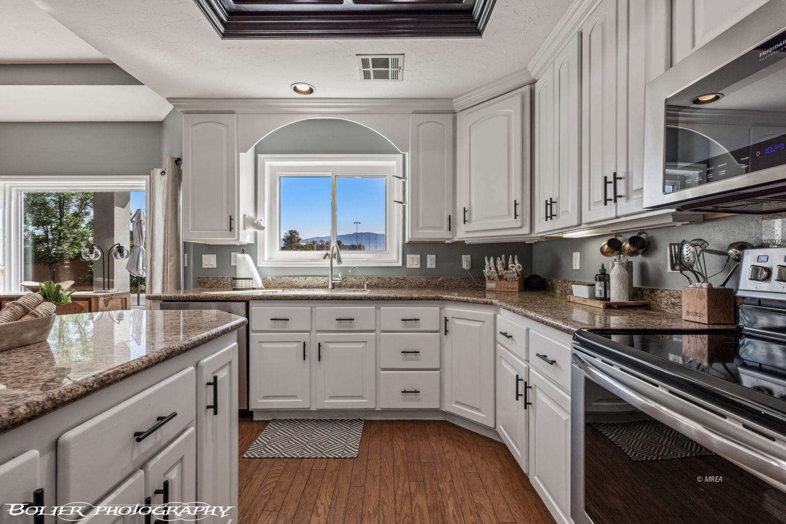 442  Valley View Cir