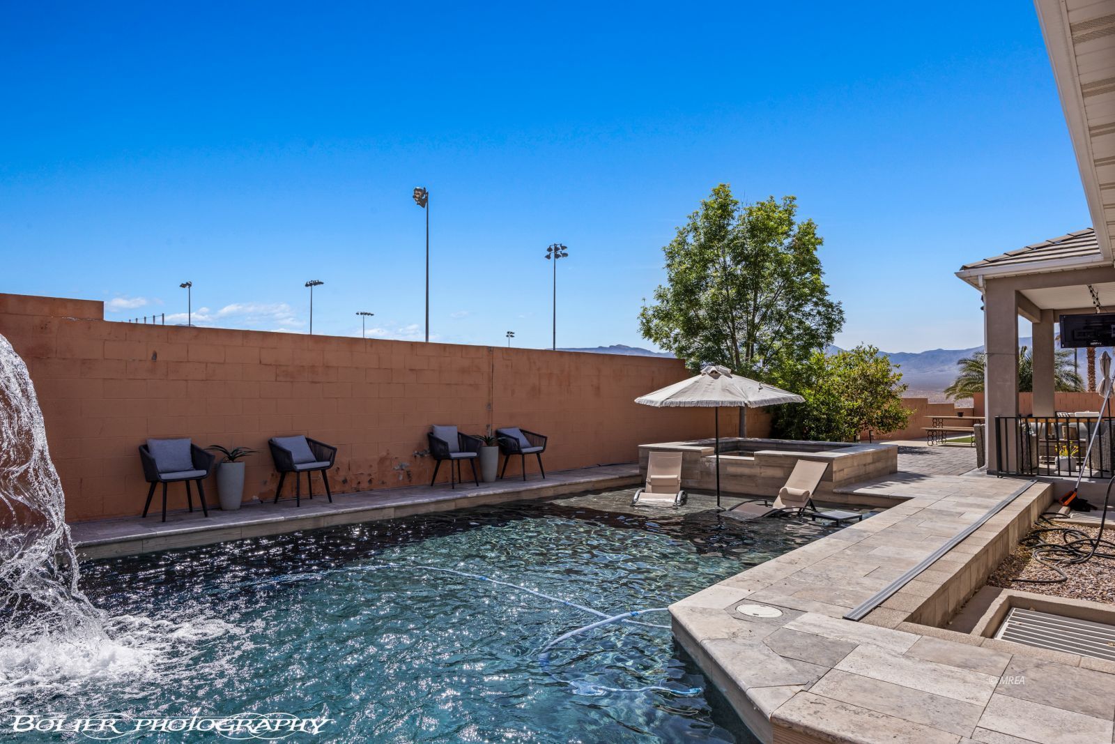 442  Valley View Cir
