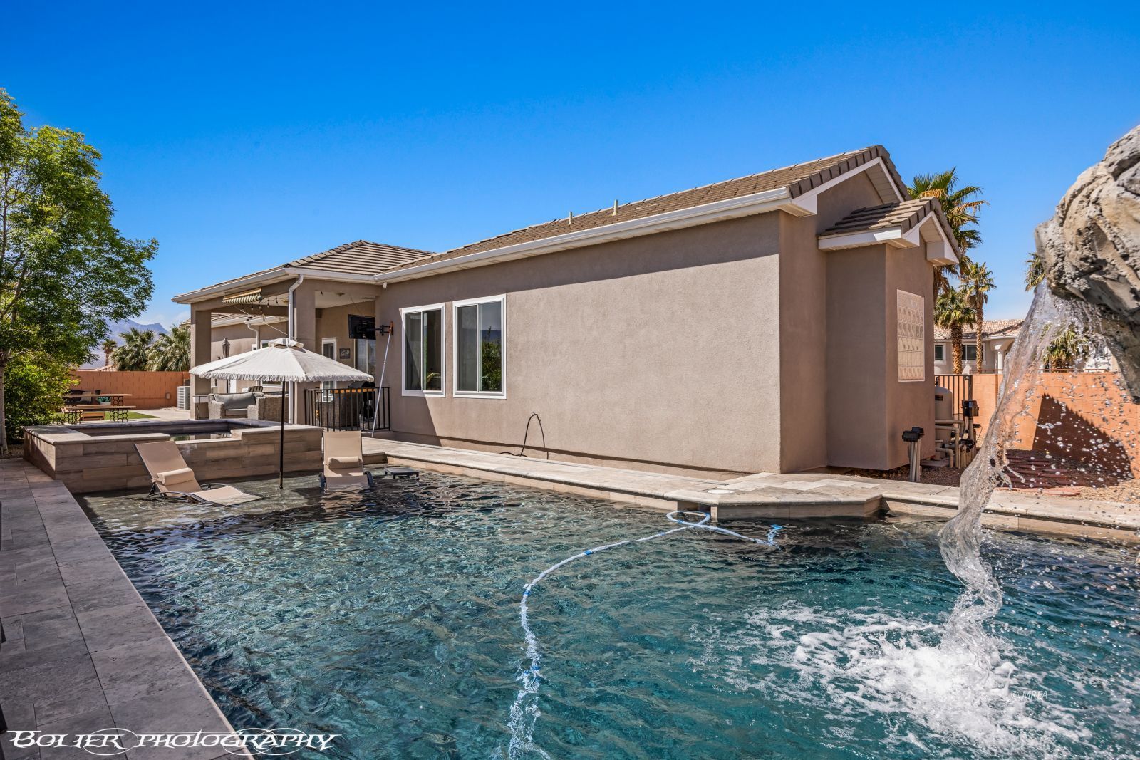 442  Valley View Cir