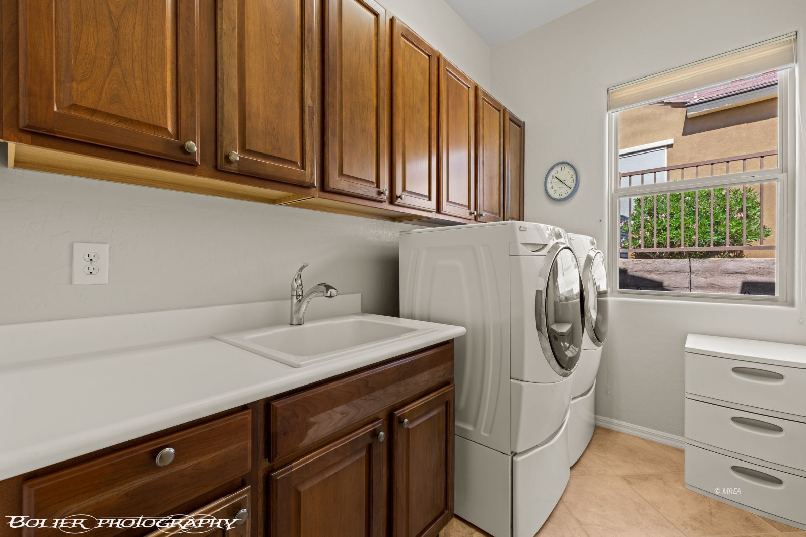 1067  Rim Rock Ridge 