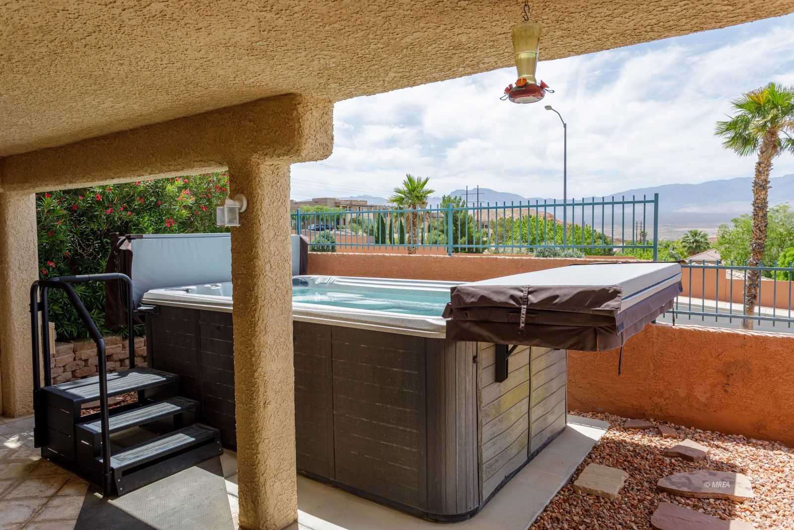 414  Crystal Canyon Dr