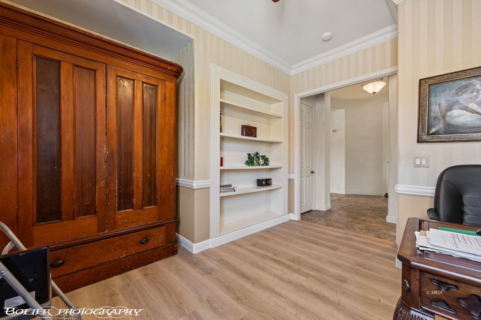 524  Mountainside Ct