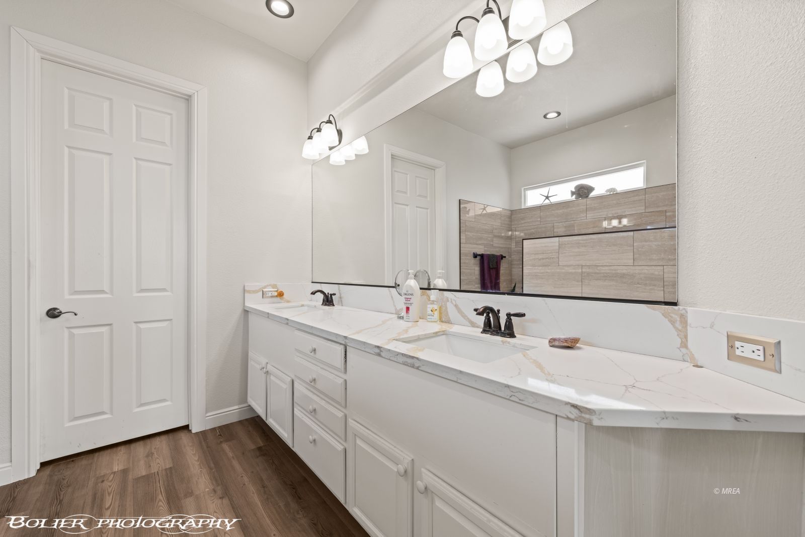 524  Mountainside Ct