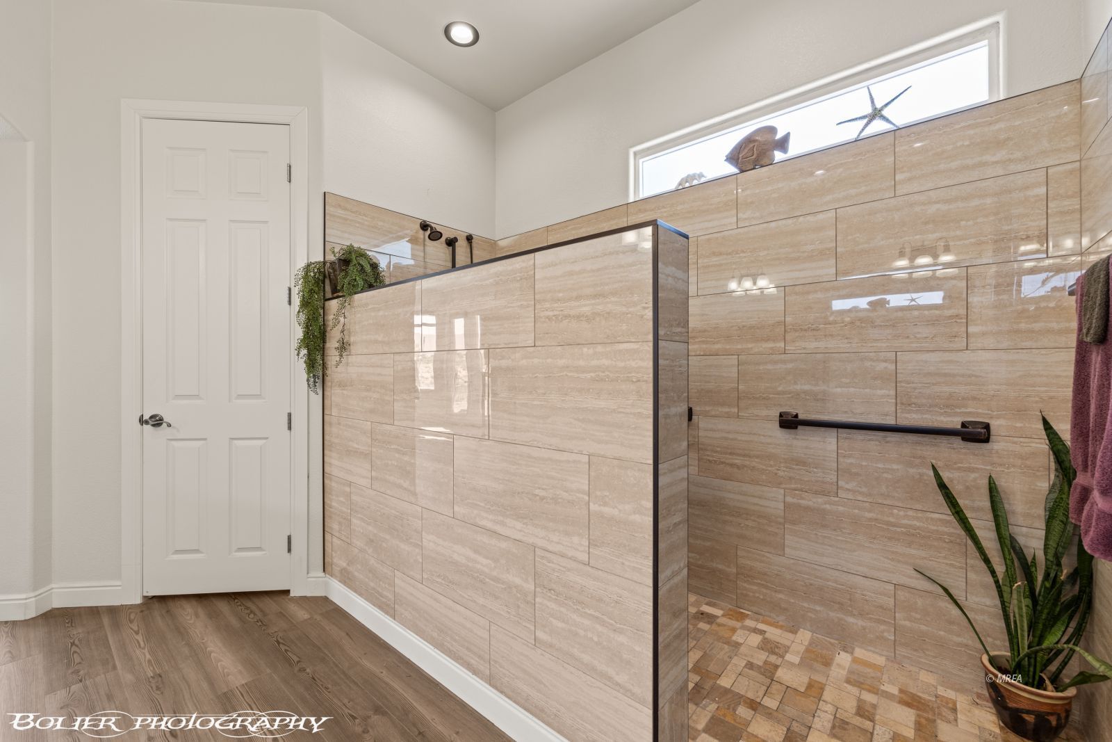 524  Mountainside Ct