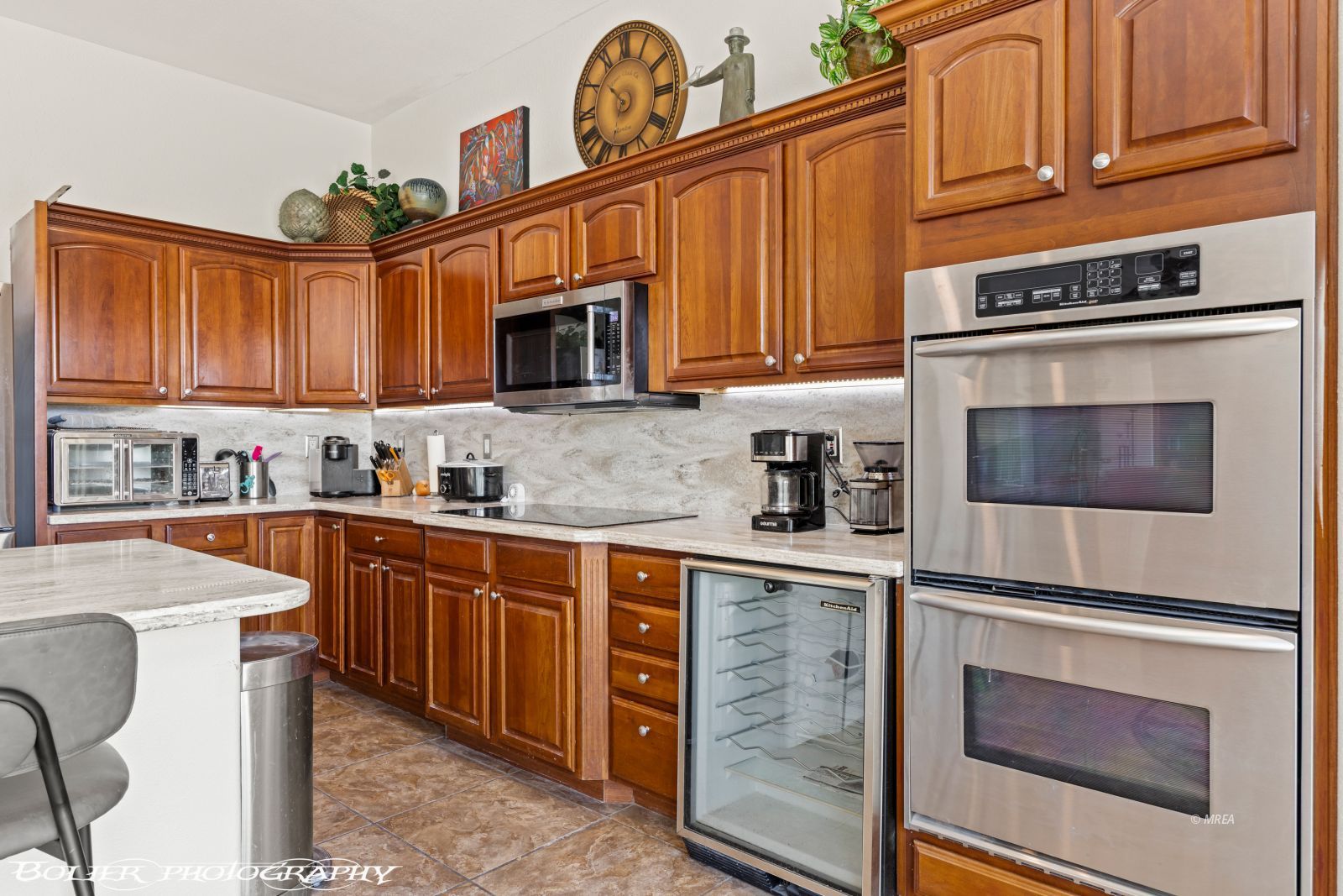 524  Mountainside Ct