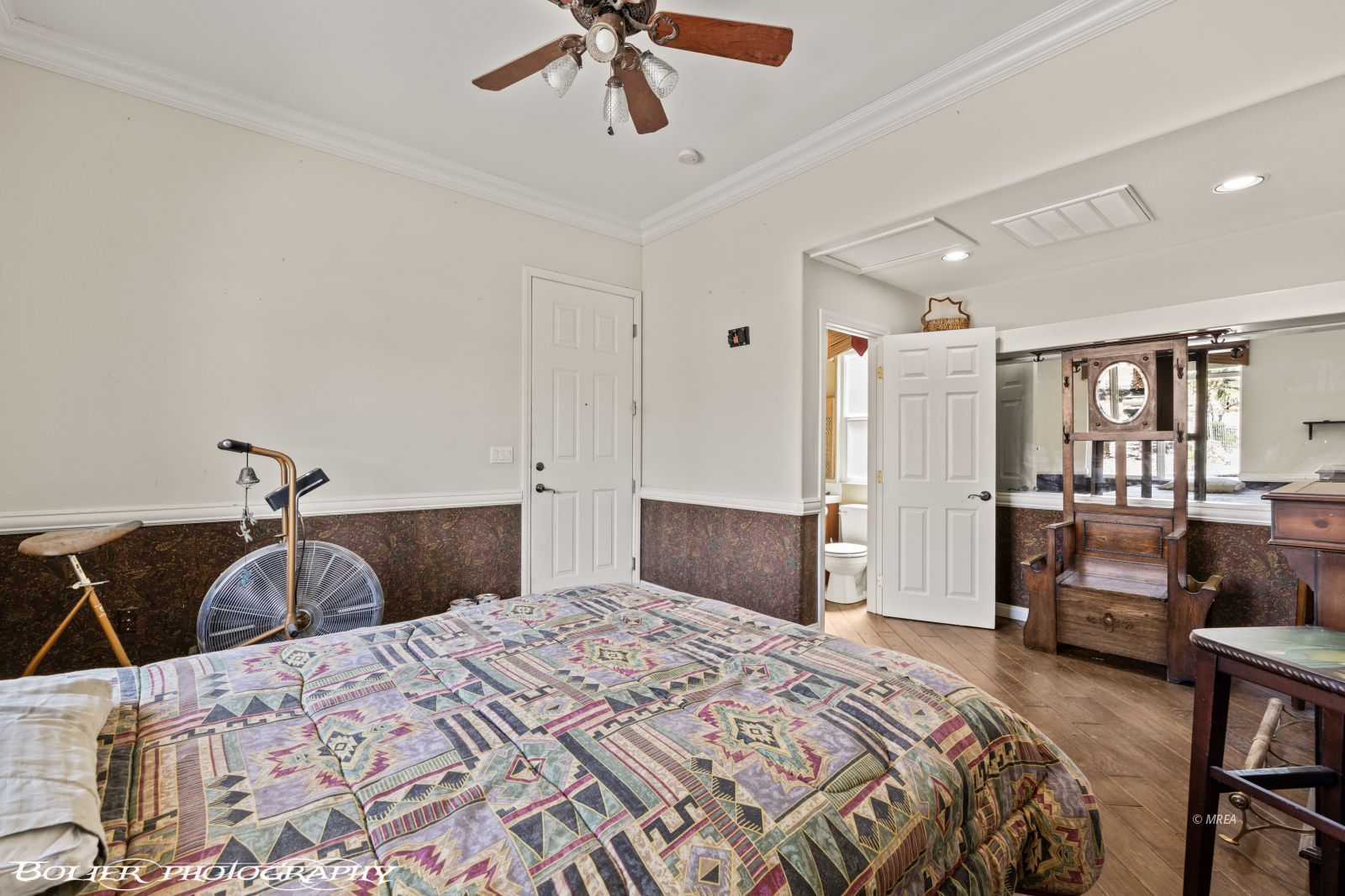 524  Mountainside Ct