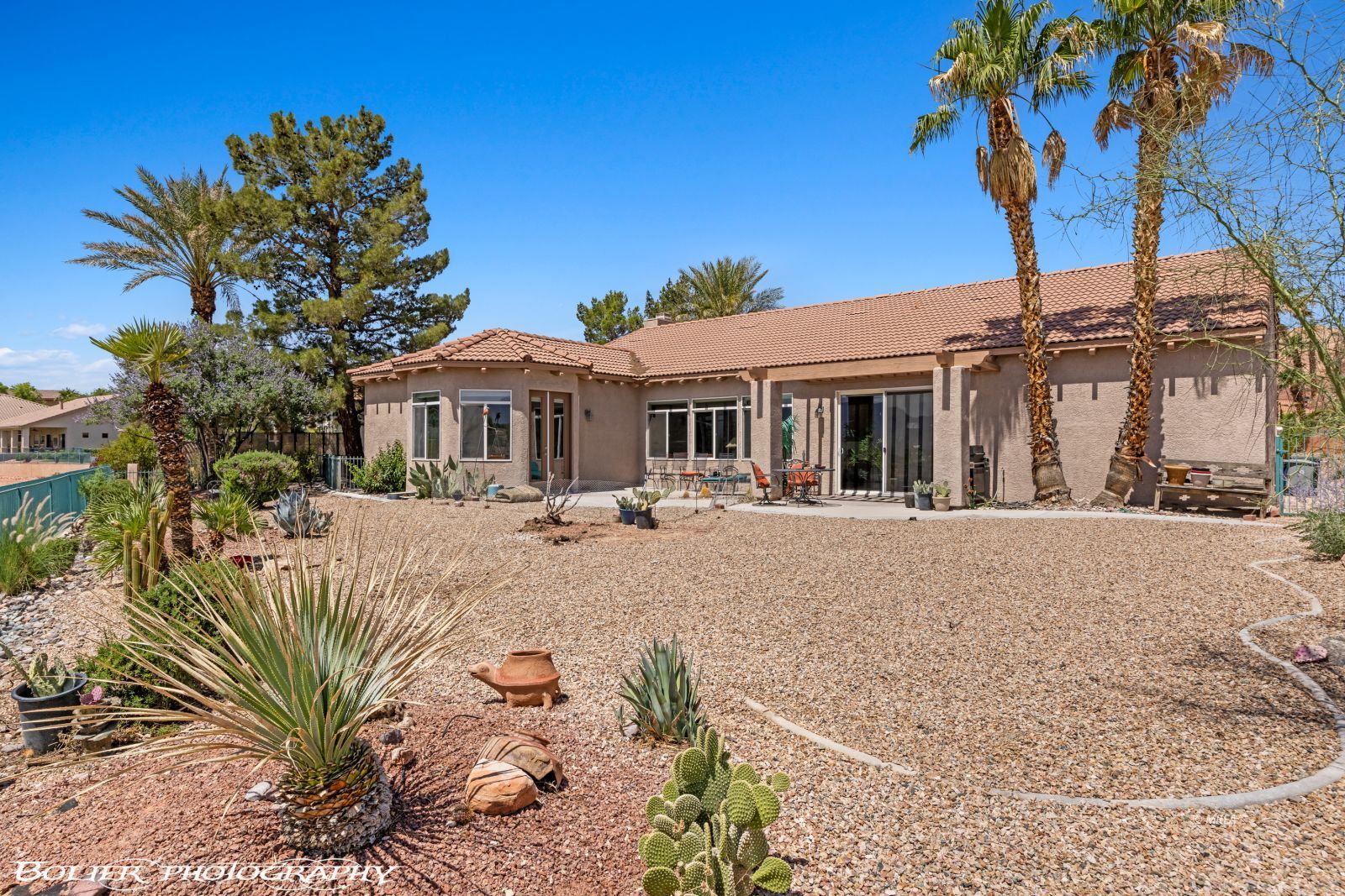 524  Mountainside Ct