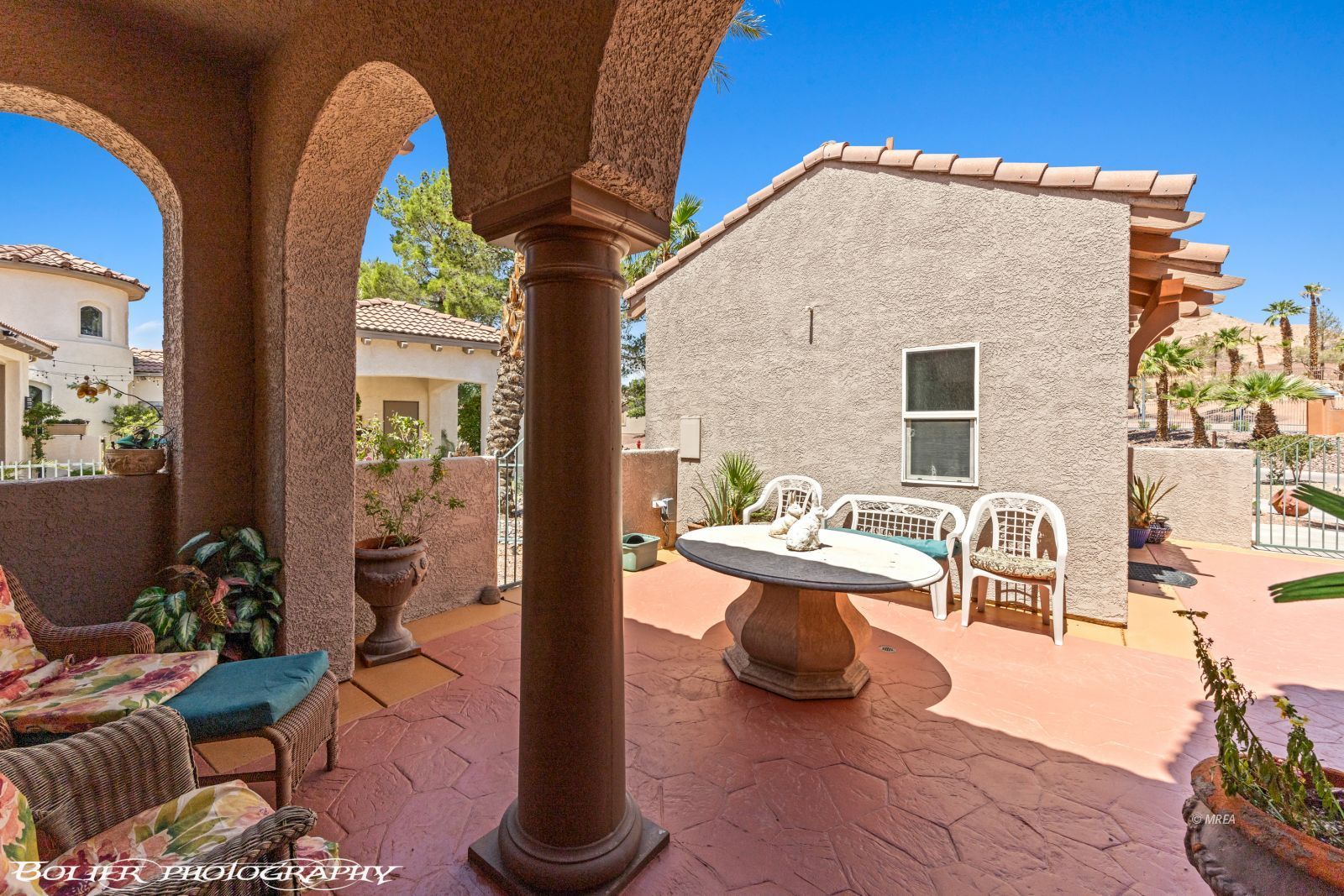 524  Mountainside Ct