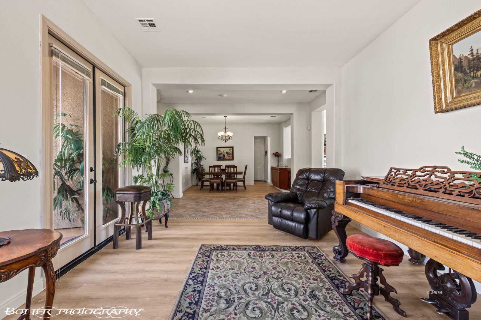 524  Mountainside Ct