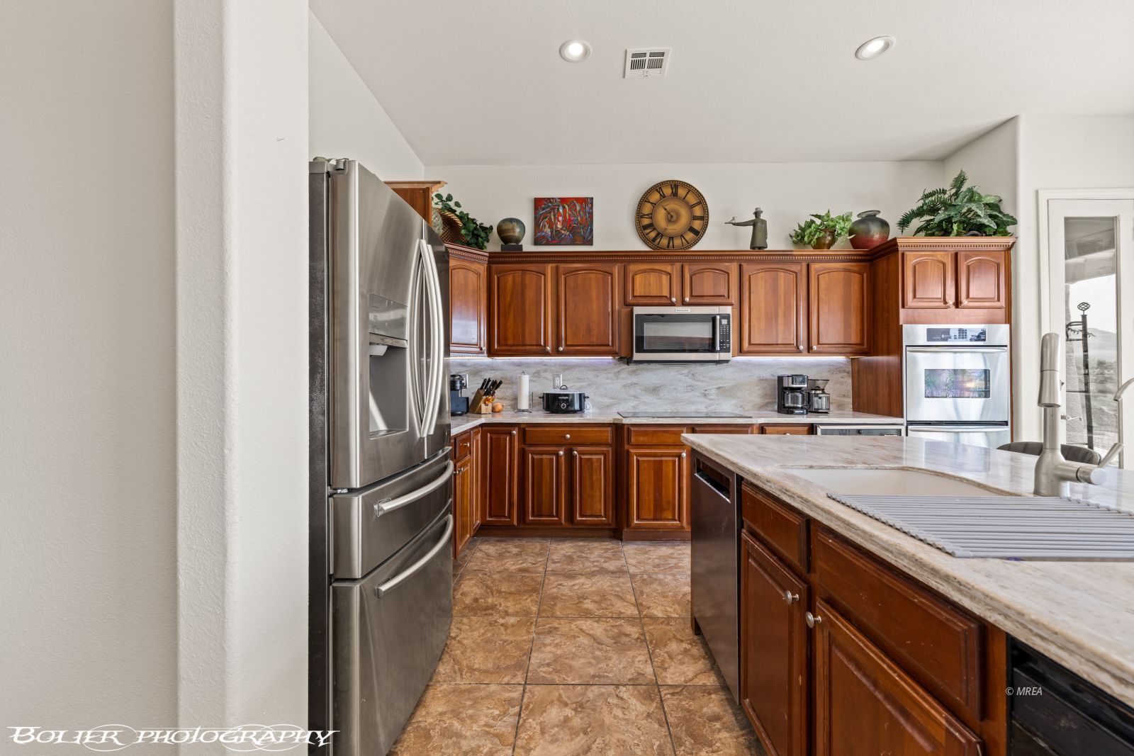 524  Mountainside Ct