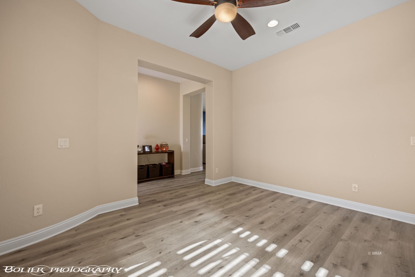 1143  Tortoise Mountain Dr