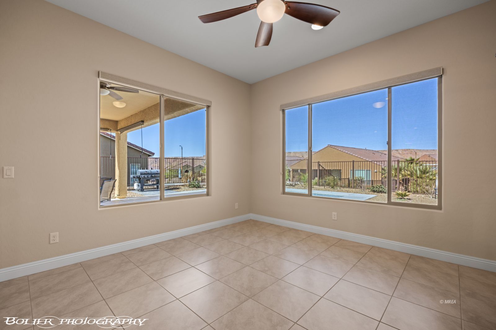 1143  Tortoise Mountain Dr