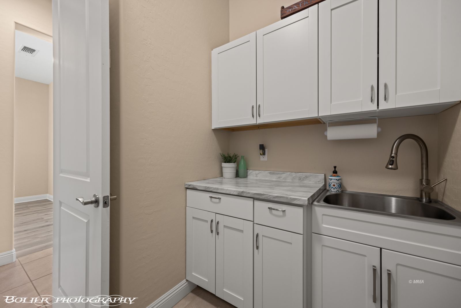 1143  Tortoise Mountain Dr