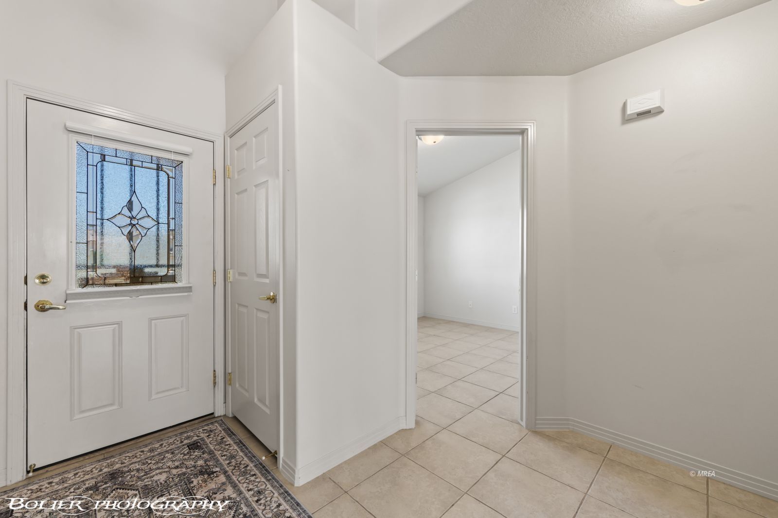 871  Falcon Glenn Dr