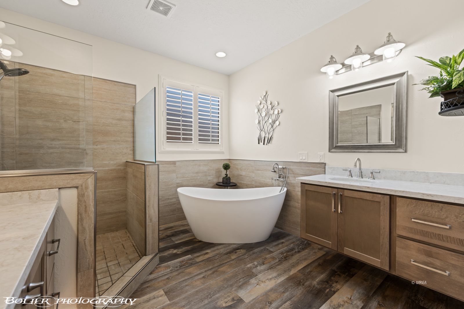 1309  Vista Del Monte Dr