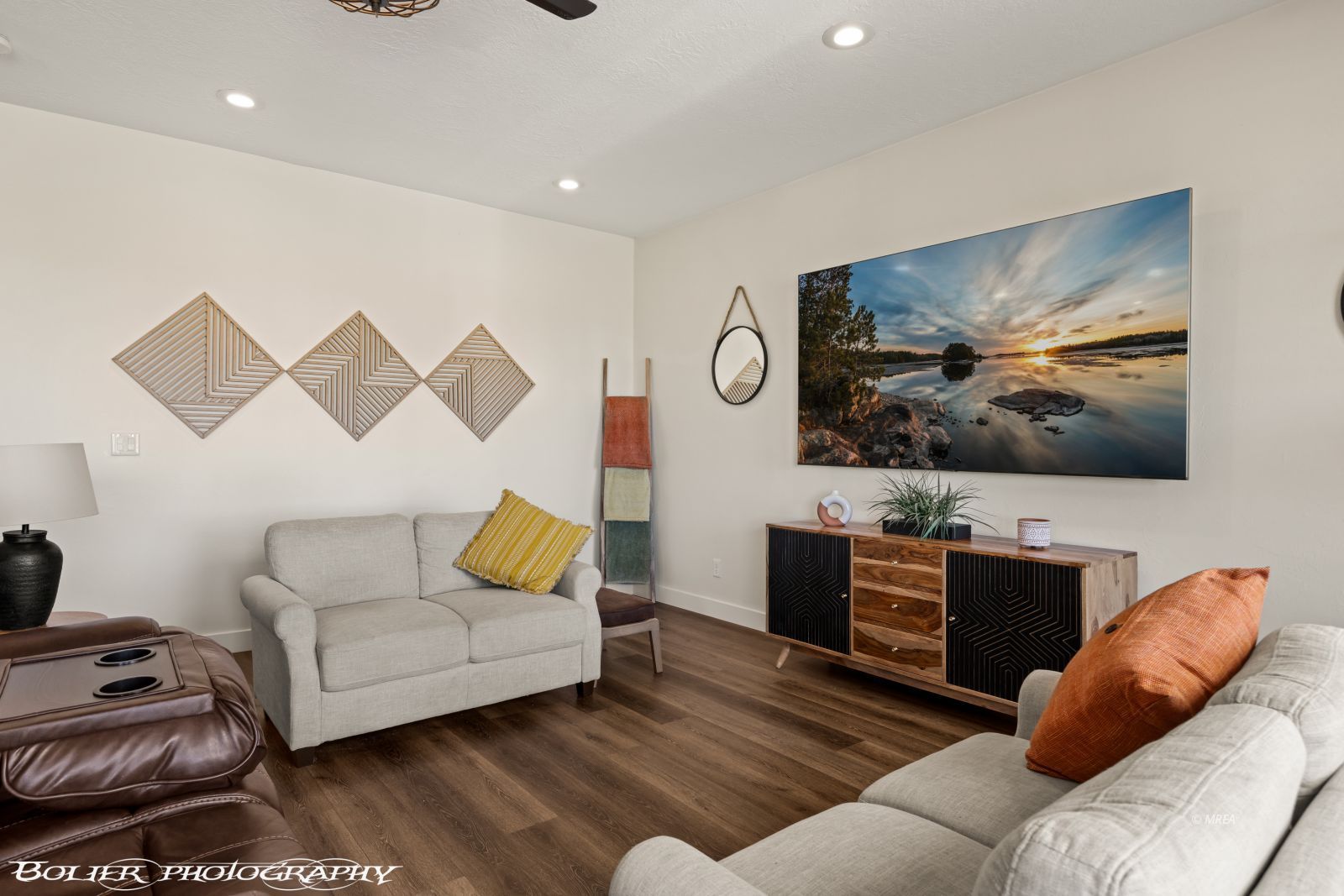 1309  Vista Del Monte Dr