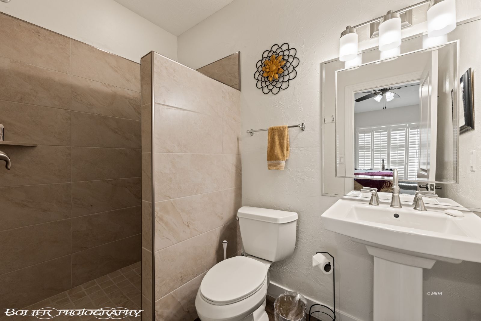 1309  Vista Del Monte Dr