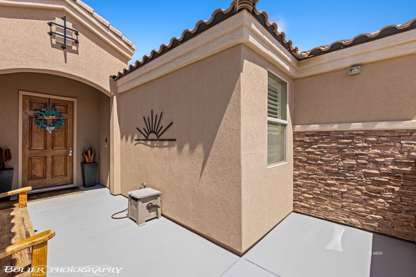 1309  Vista Del Monte Dr