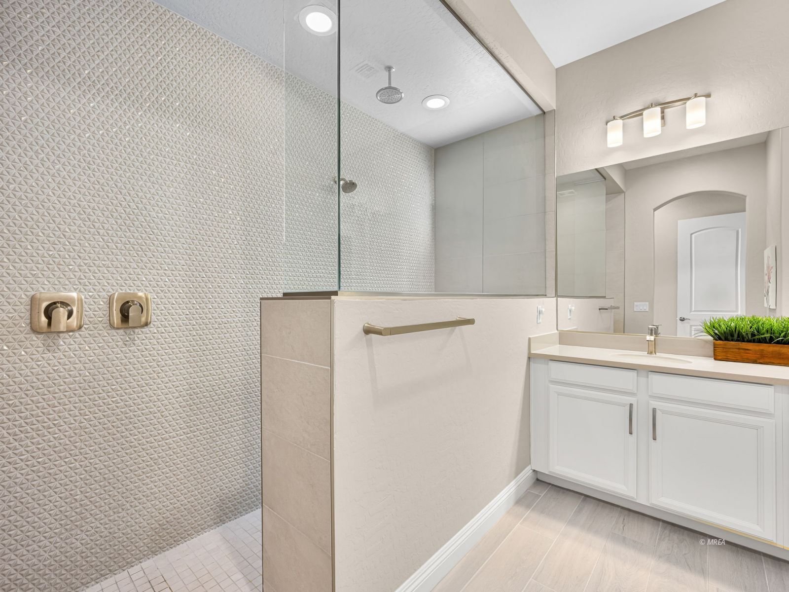 1190  Dreamcatcher Bluff 