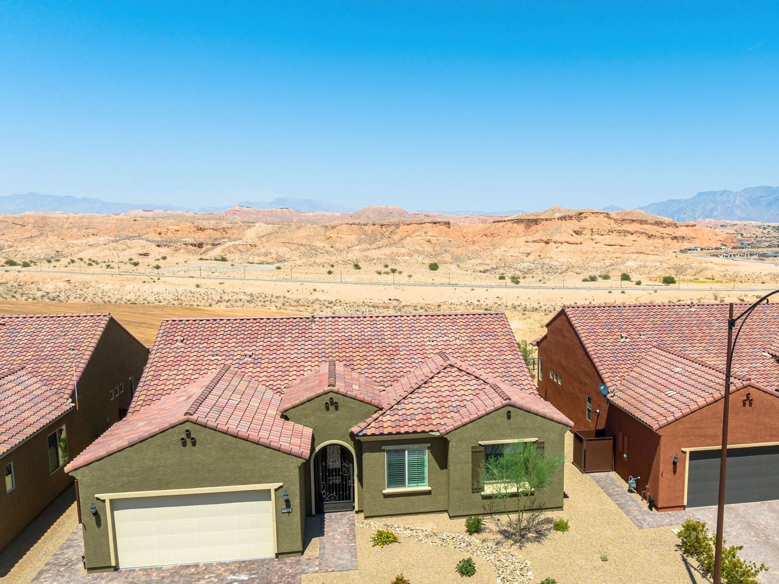 1190  Dreamcatcher Bluff 