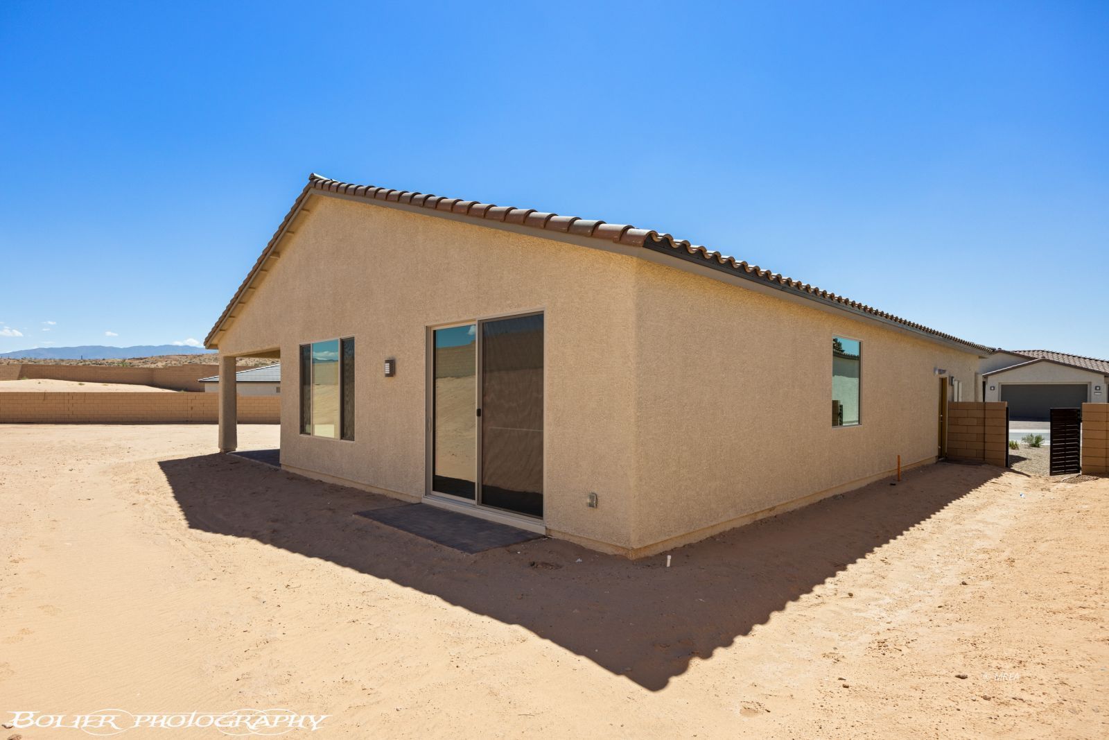 1250  Vertical Bluff 