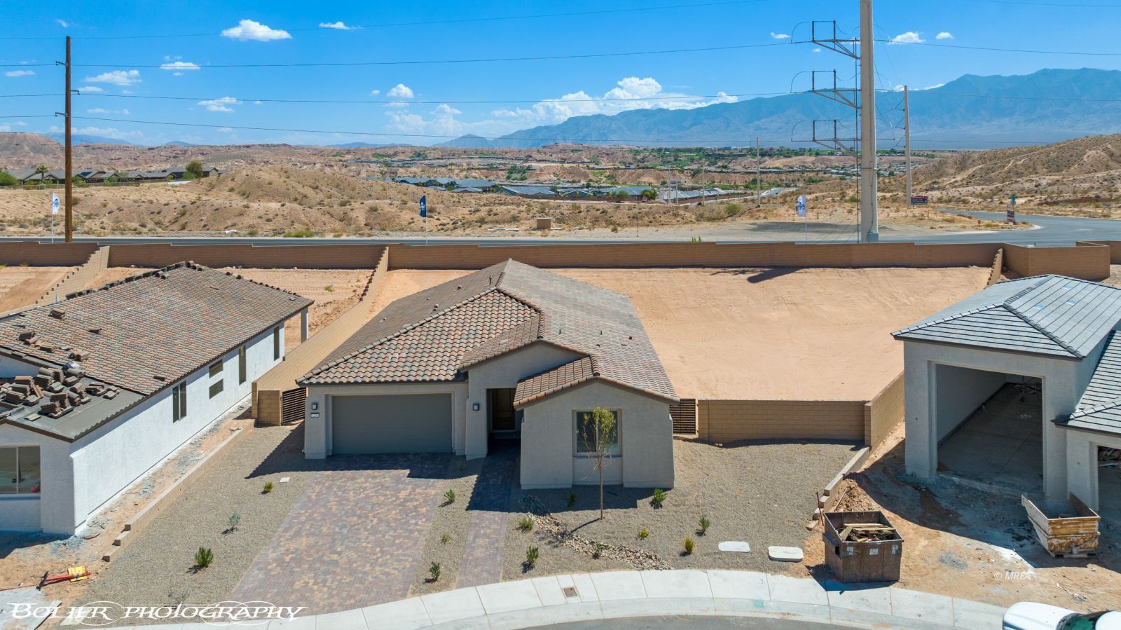 1250  Vertical Bluff 