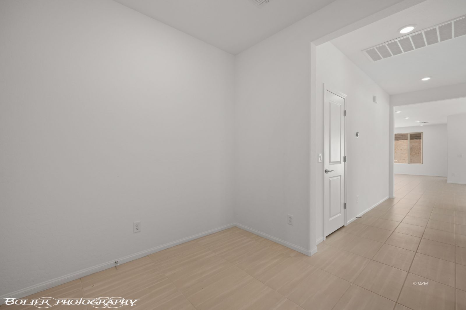 1250  Vertical Bluff 