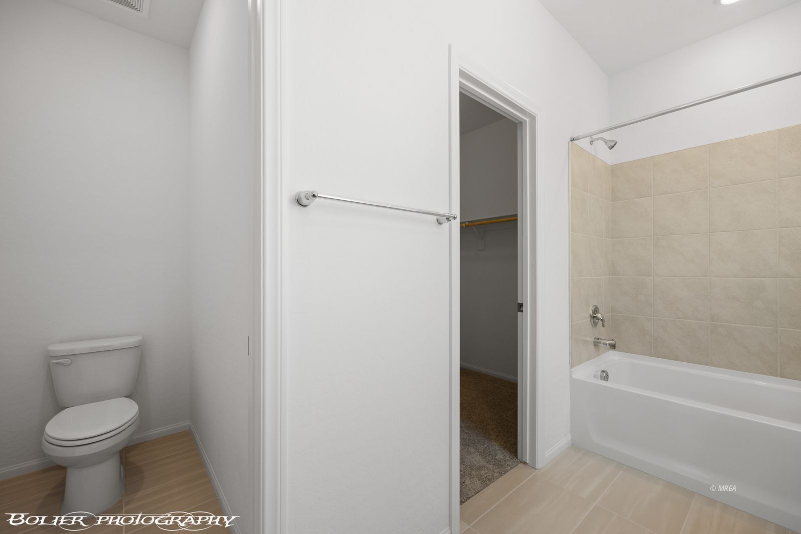 1250  Vertical Bluff 