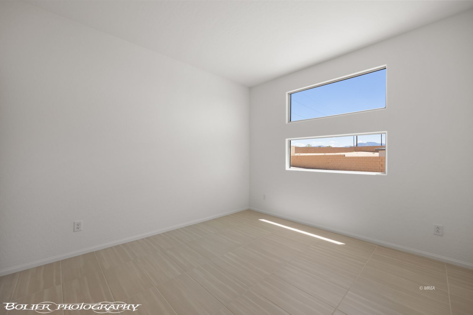 1250  Vertical Bluff 