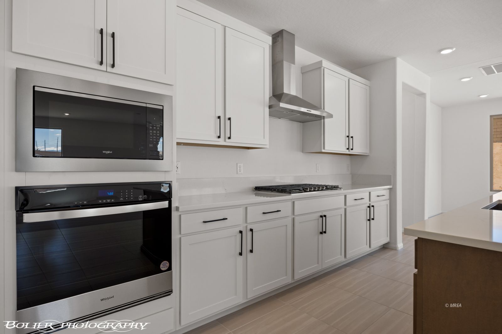 1250  Vertical Bluff 