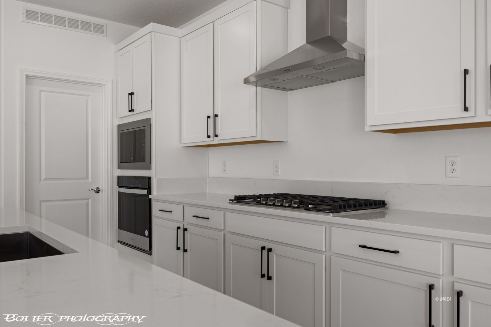 1250  Vertical Bluff 