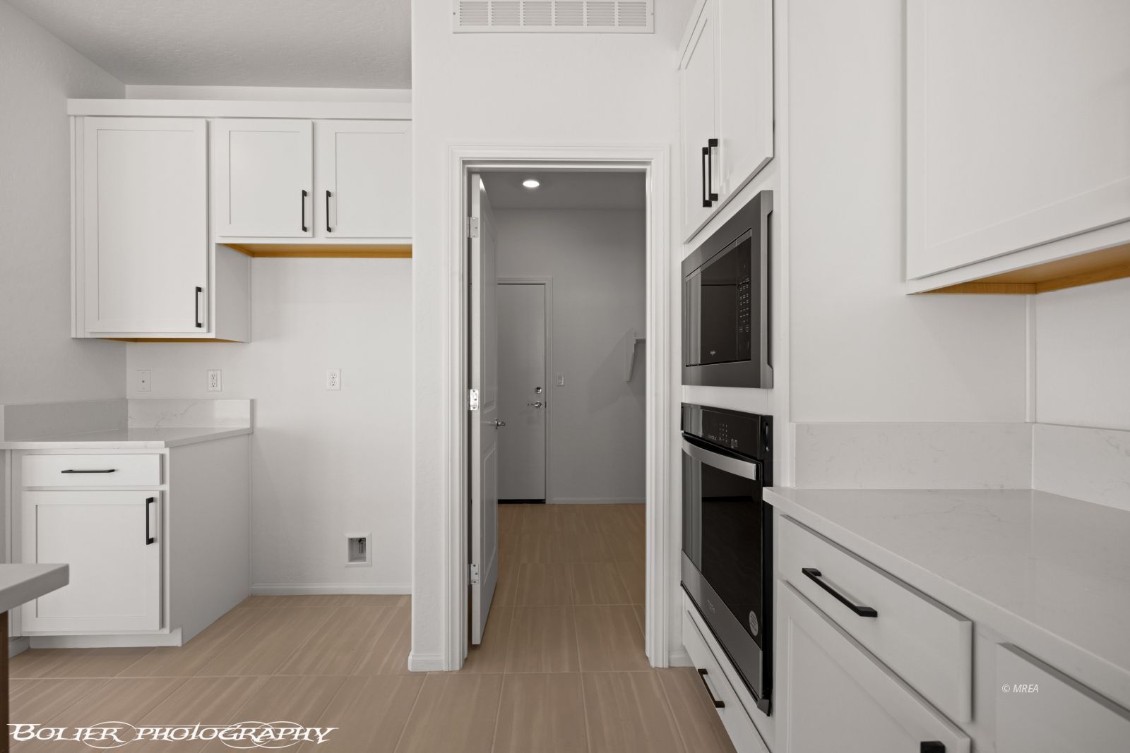 1250  Vertical Bluff 