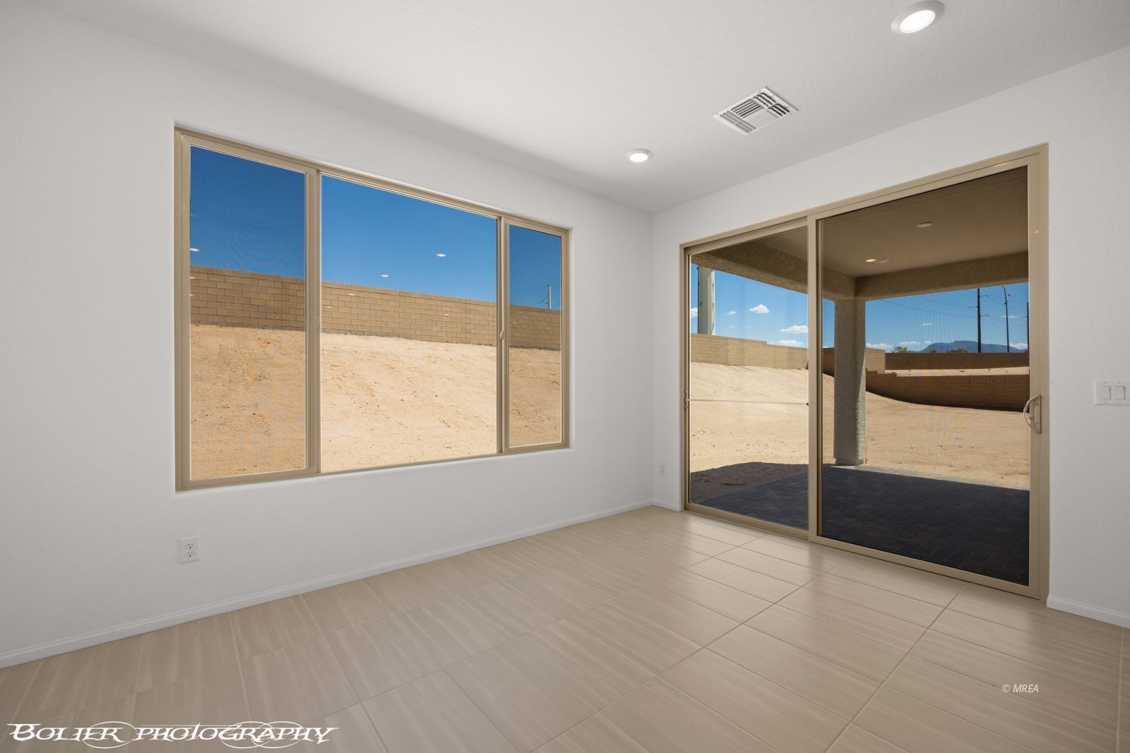 1250  Vertical Bluff 